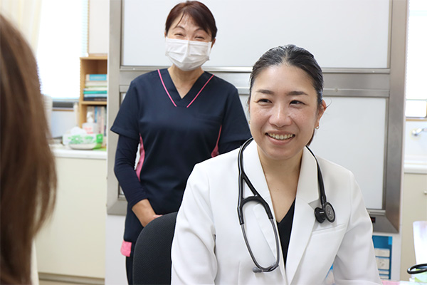 丁寧な診察風景